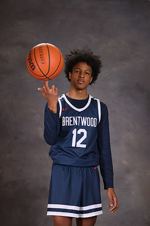20230210_BoysVarsityBball_Portraits_009